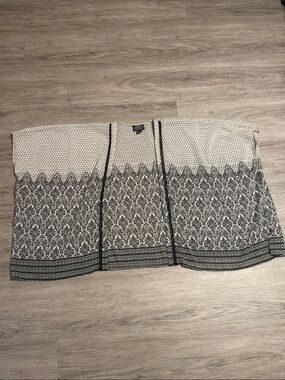 Black and White Kimono Top